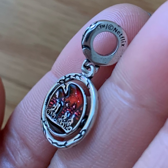 NWOT Stranger Things Glow-in-the-dark Upside Down Dangle Charm Sterling Silver - Picture 14 of 15